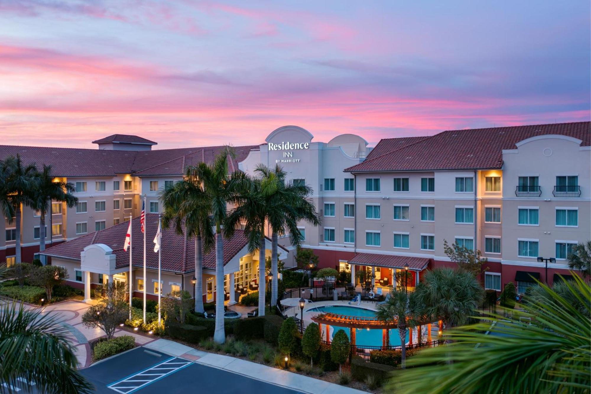 Residence Inn By Marriott Fort Myers At I-75 And Gulf Coast Town Center Estero Extérieur photo